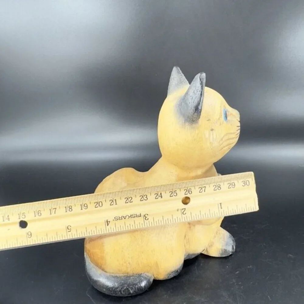 Vintage Hand Carved Wood Kitty Cat‎ Figurine Brown With Blue Eyes Cats Figure